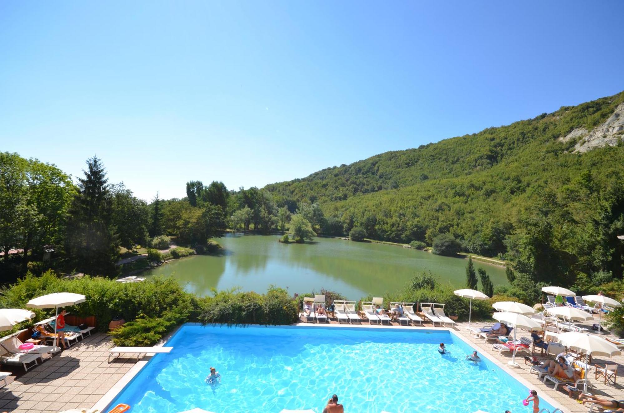 Parco del Lago Resort&SPA Villagrande Strisaili Esterno foto