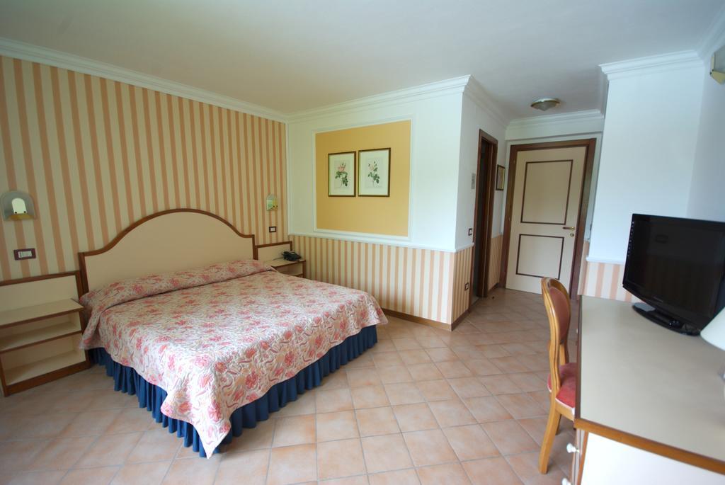 Parco del Lago Resort&SPA Villagrande Strisaili Esterno foto